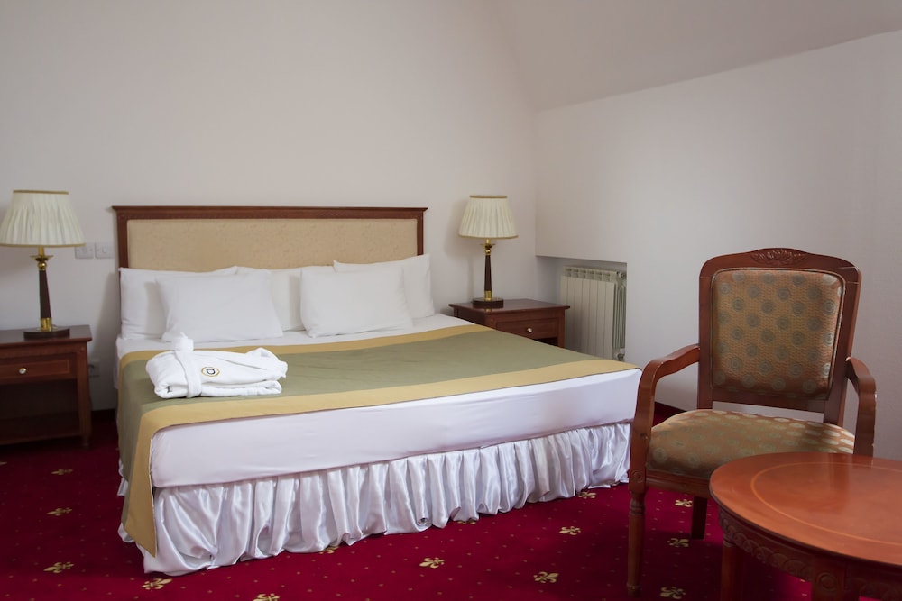 Standard Room, 1 King Bed (Mansarda) photo 1