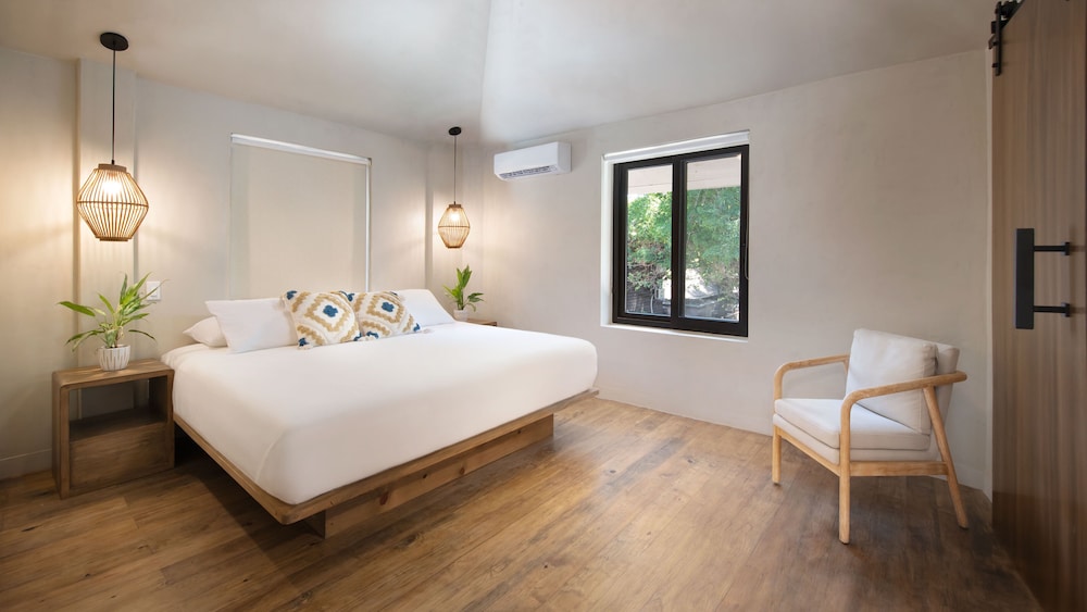 Deluxe Villa, 2 Bedrooms, Terrace, Partial Ocean View