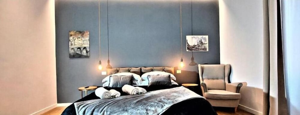 Deluxe Room, Balcony, City View