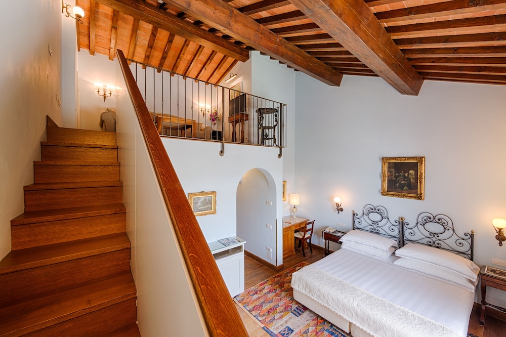 Junior Suite, 1 Queen Bed, Non Smoking (with Sofabed)