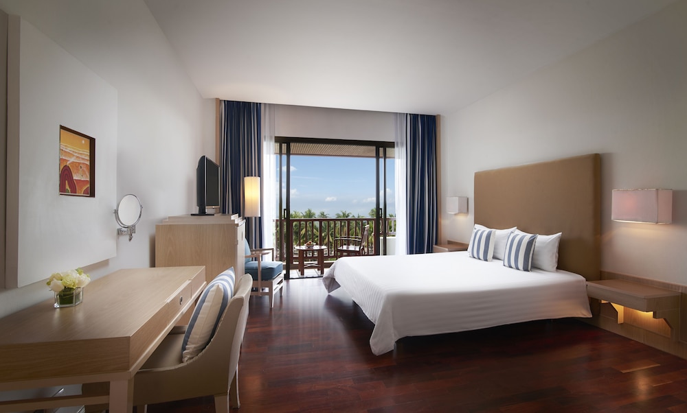 Superior Room, 1 King Bed