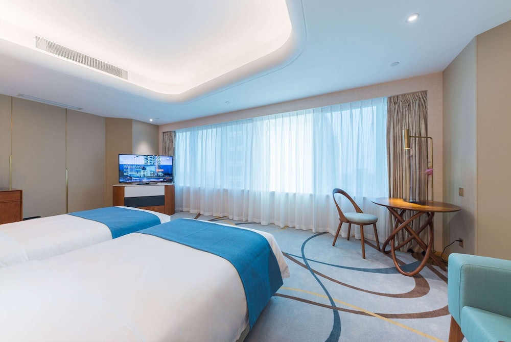 Deluxe Room, 2 Double Beds, Non Smoking (Hollywood Deluxe)