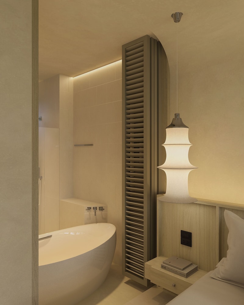 Premium Hilltop with Bathtub - Photo 8