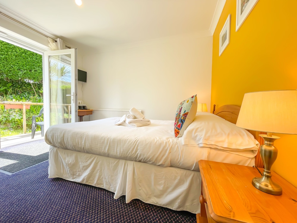 Double Room, Ensuite, Garden View (Room 14) photo 1
