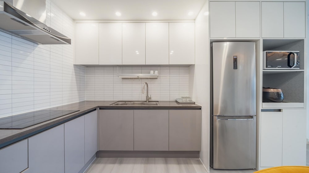 Basic Room, 1 Bedroom (A301(Ocean View / Private BBQ / Pool)) photo 2
