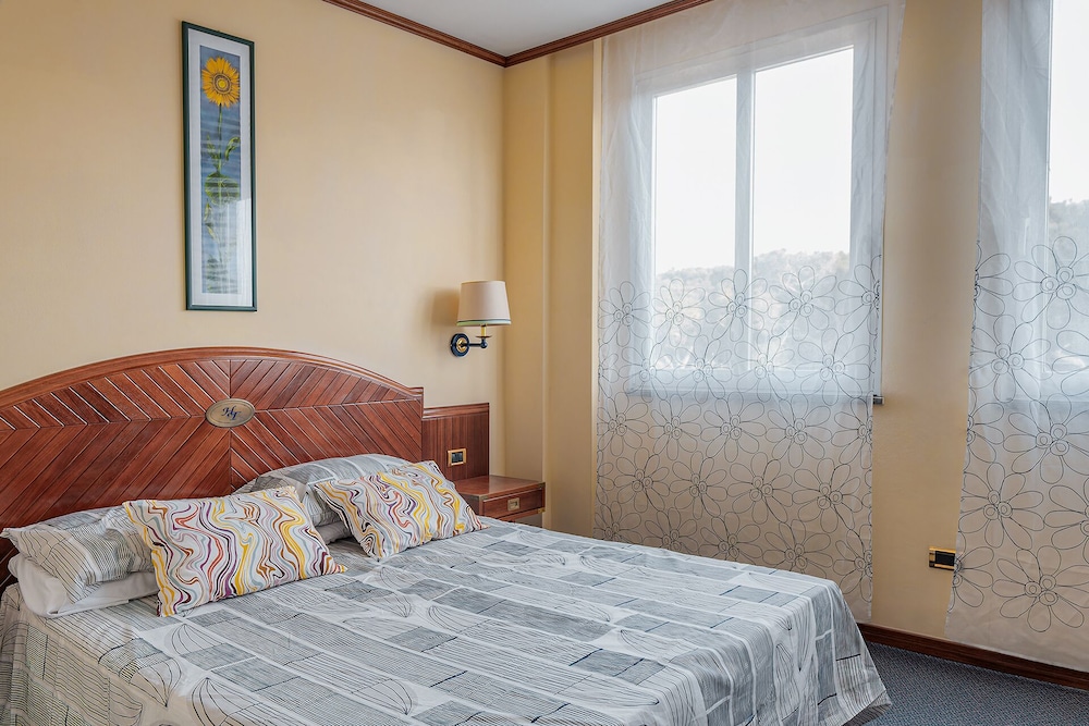 Classic Triple Room photo 2