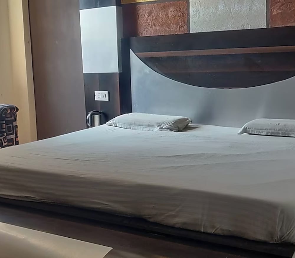Deluxe Double Room - Photo 7