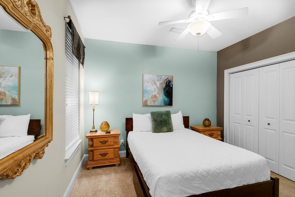 Condo, Multiple Beds (Topsail Village 211- Sandy Feet Retre) photo 1