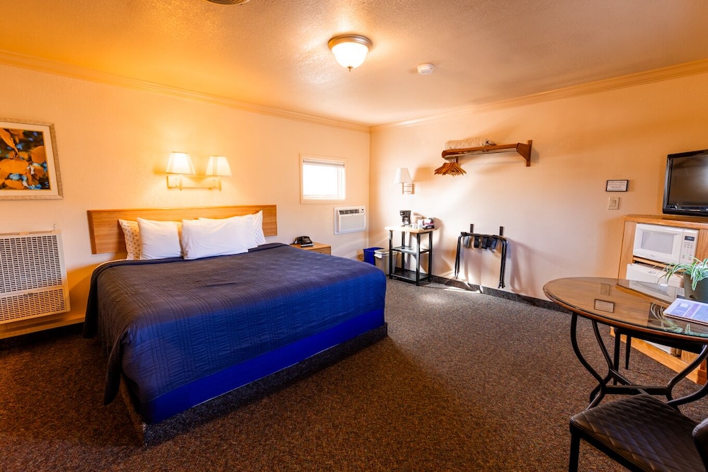 Classic Room, 1 King Bed