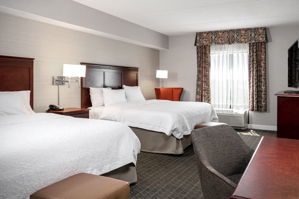 Room, 2 Queen Beds, Accessible, Non Smoking - Photo 1