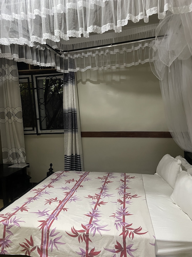 Basic Double Room, 2 Bedrooms, Garden View photo 2