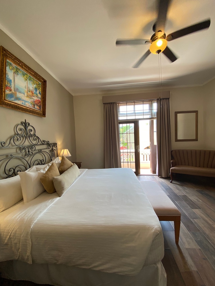 Deluxe Room, Park View - Photo 3