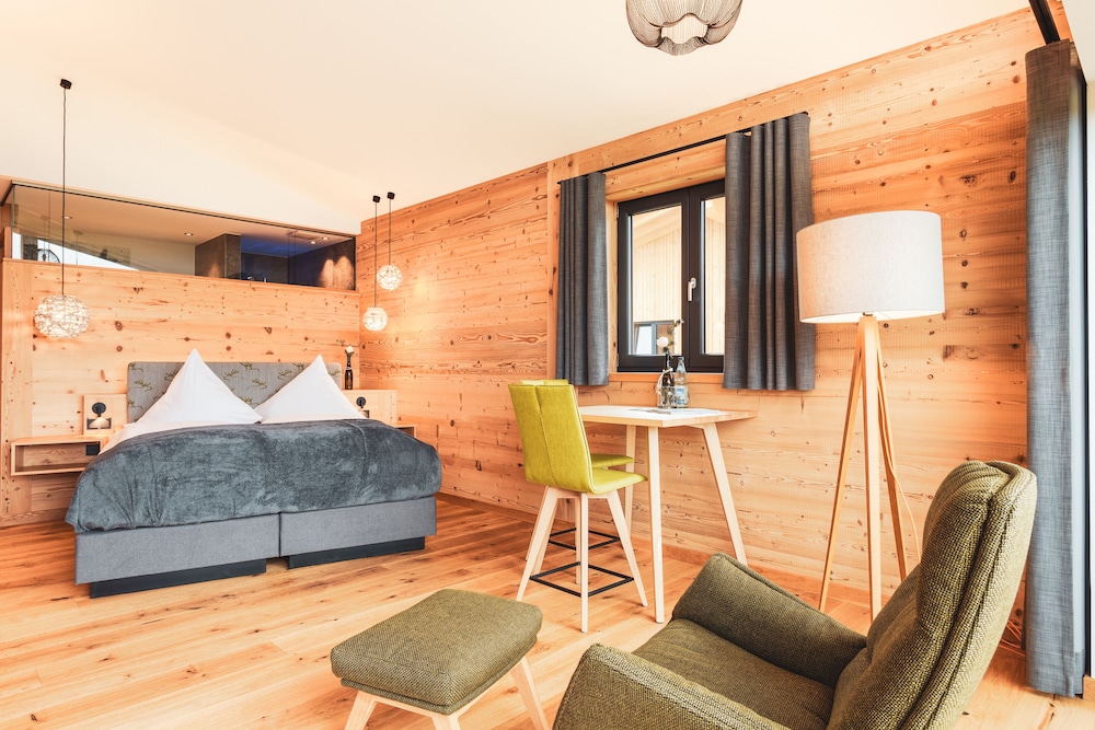 PANORAMA Allgäu-Spa-Resort, Suite Einstein