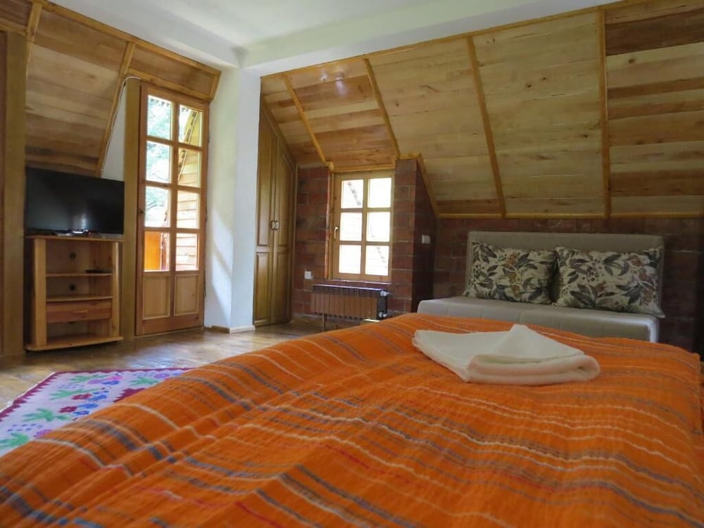 Classic Quadruple Room