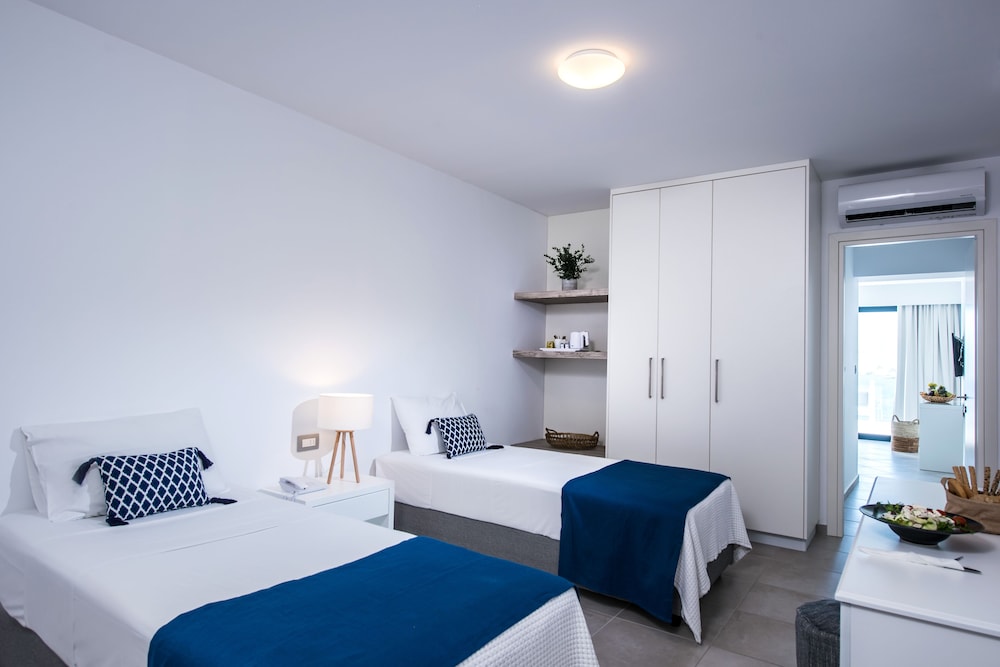 Family Suite, 2 Bedrooms, Sea View - Photo 4