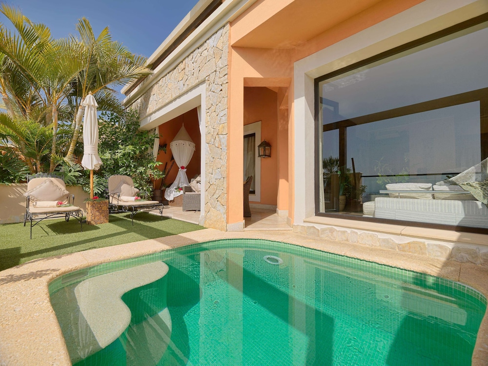 1 bedroom Duchess Villa (with private heated pool) thumbnail 6