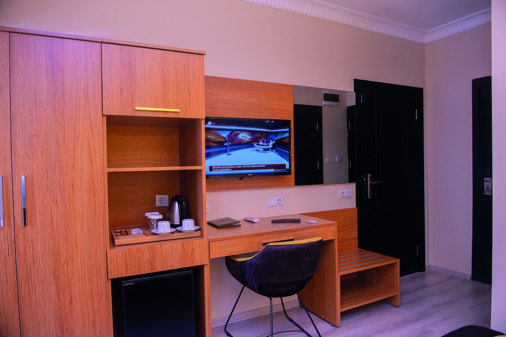 Economy Double Room photo 3