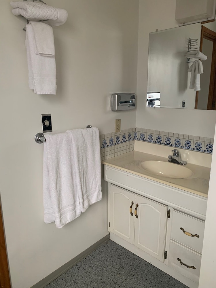 Comfort Studio Suite, Microwave photo 3