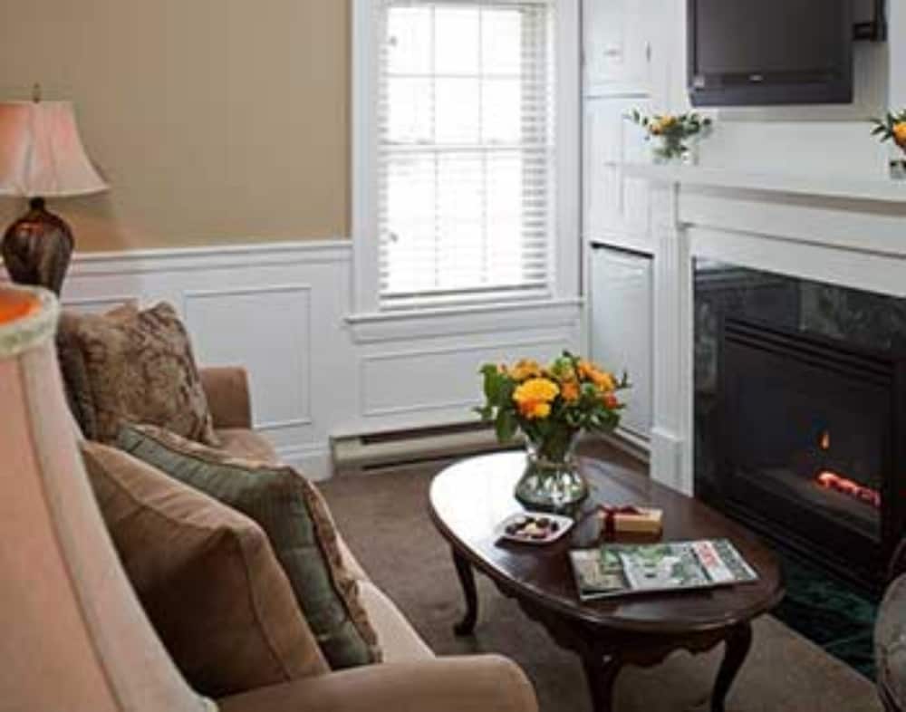 Suite, Private Bathroom (Sebago Suite) photo 3