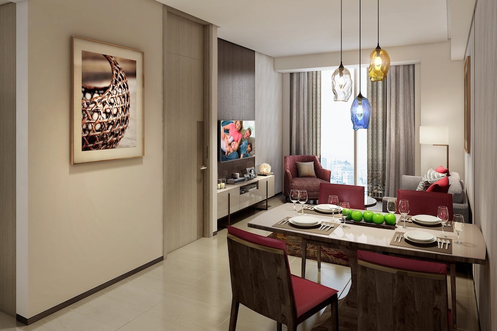 Deluxe Room, 1 Bedroom - Photo 1