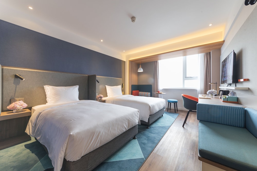 Standard Room, 2 Twin Beds (Minifridge)