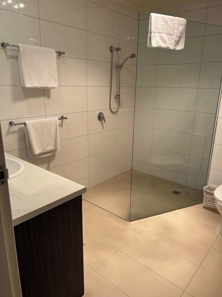 Premier Apartment (Premier Apartment Deals) photo 2