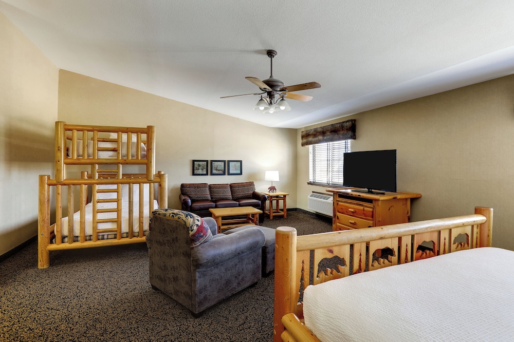 Expanded King with Bunk Bed - Photo 1