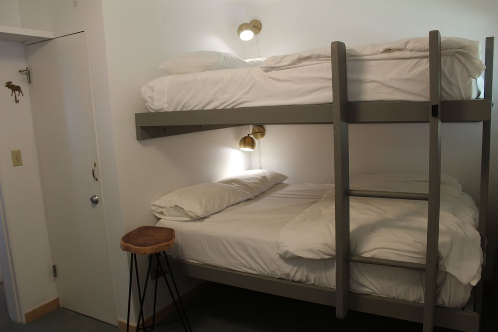 518 Preferred 1 Bedroom Unit photo 1
