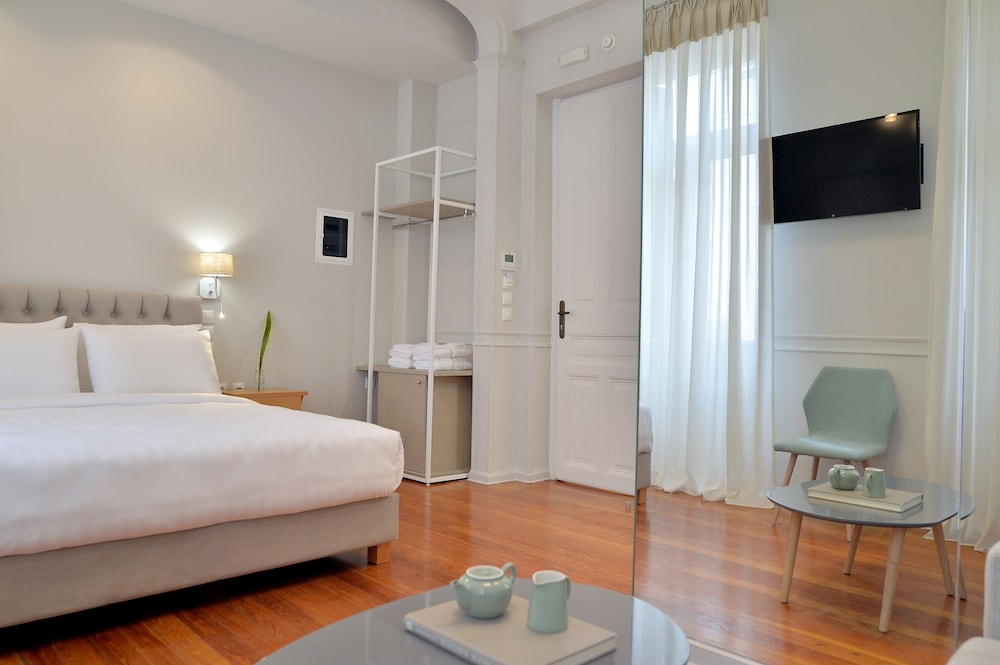 Luxury Double or Twin Room photo 2