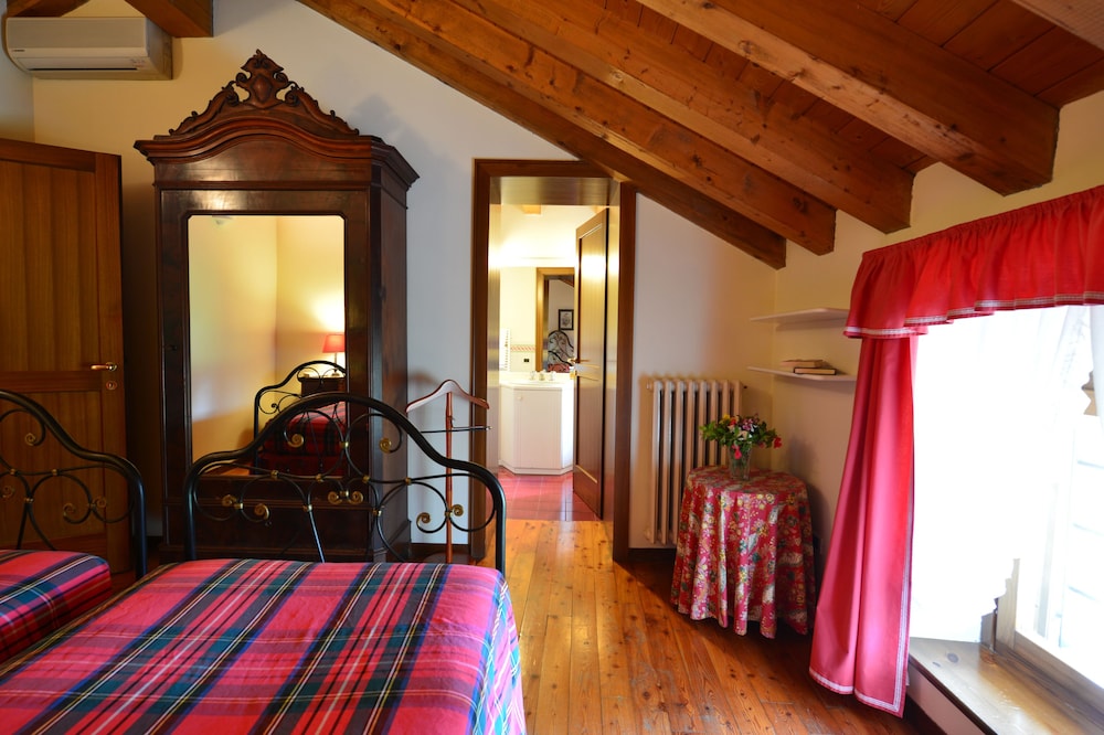 Villa, 4 Bedrooms, Garden View photo 3