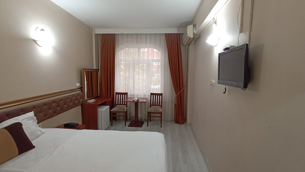 Standard Double Room Single Use photo 2