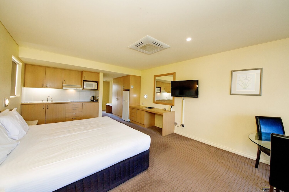 Grevillea Suite photo 3