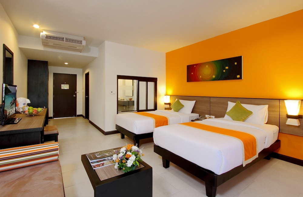 Aqua Pura Room (Pool Access) photo 3