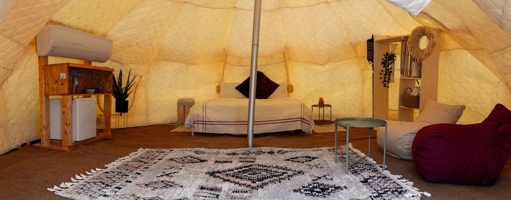Family Tent photo 3