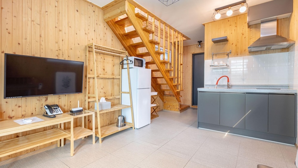 Basic Room, 1 Bedroom (private villa 1) - Photo 7