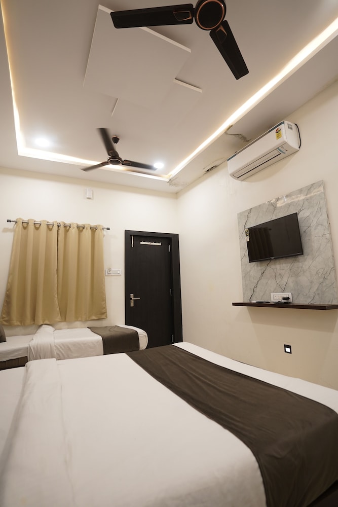 Deluxe Triple Room - Photo 4