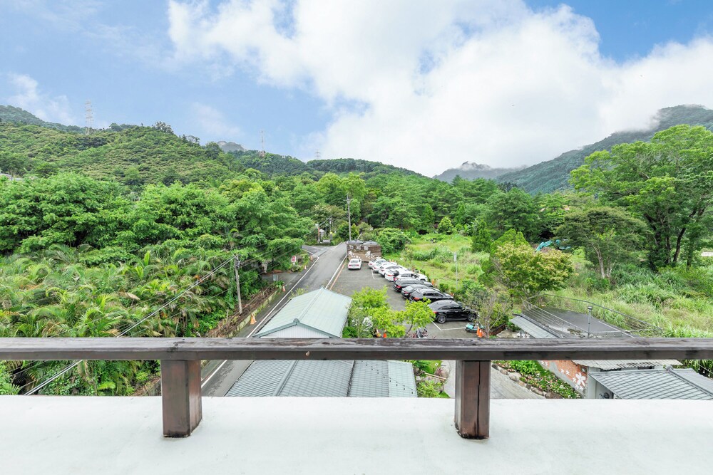 Quadruple Room with Balcony photo 2