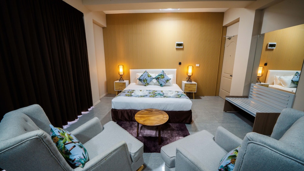 Oceanview Suite photo 3