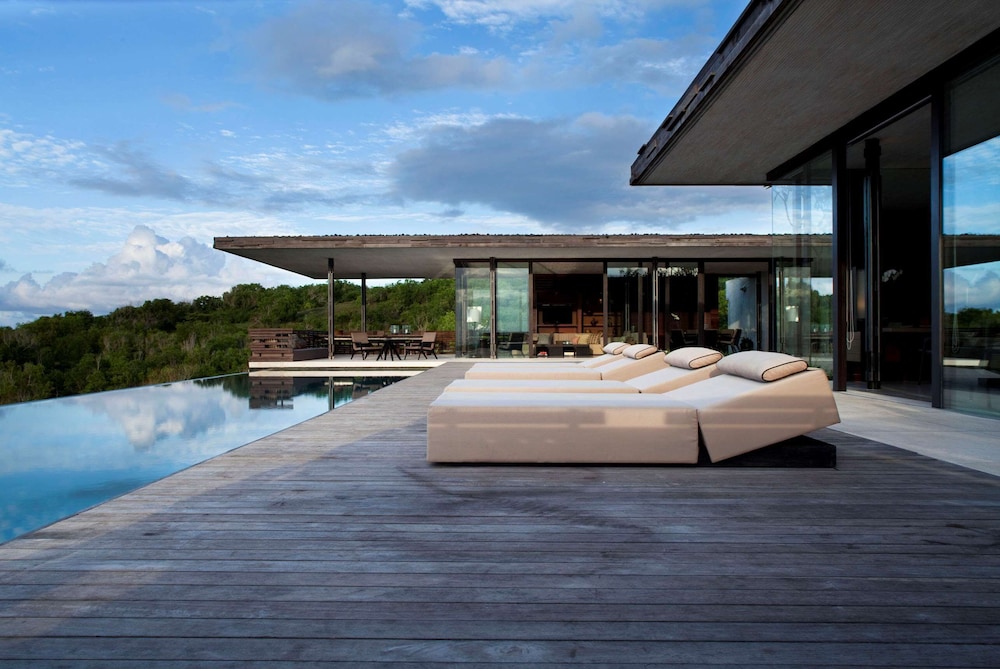 Room, 3 Bedrooms (Hillside Villa) - Photo 10