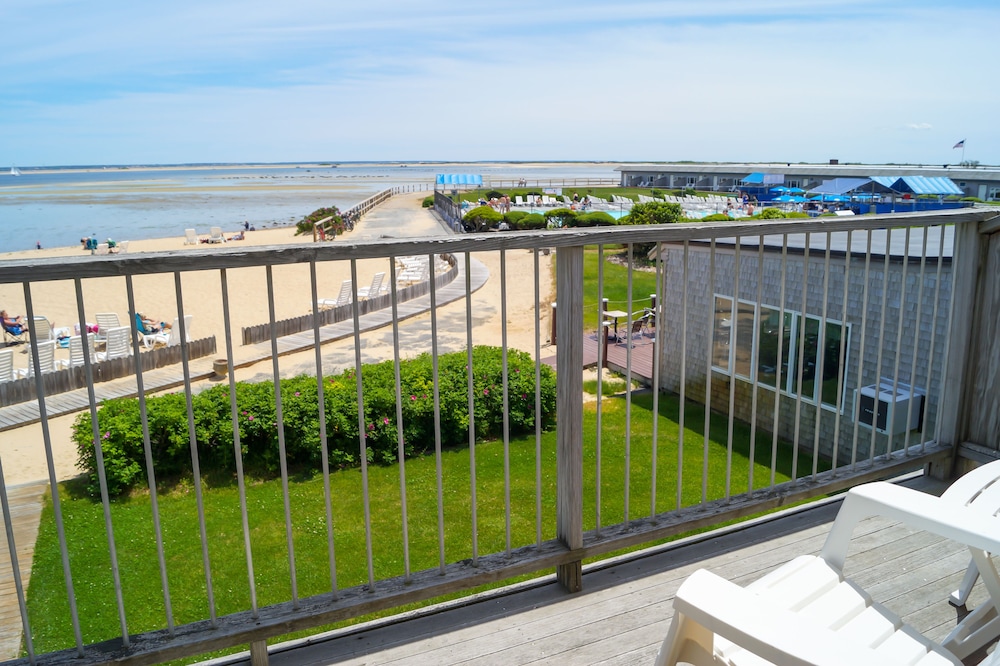 Deluxe Room, 2 Double Beds, Terrace, Bay View photo 2