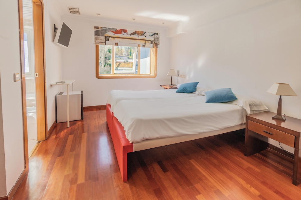 Habitación Doble Económica, Vista al Lago