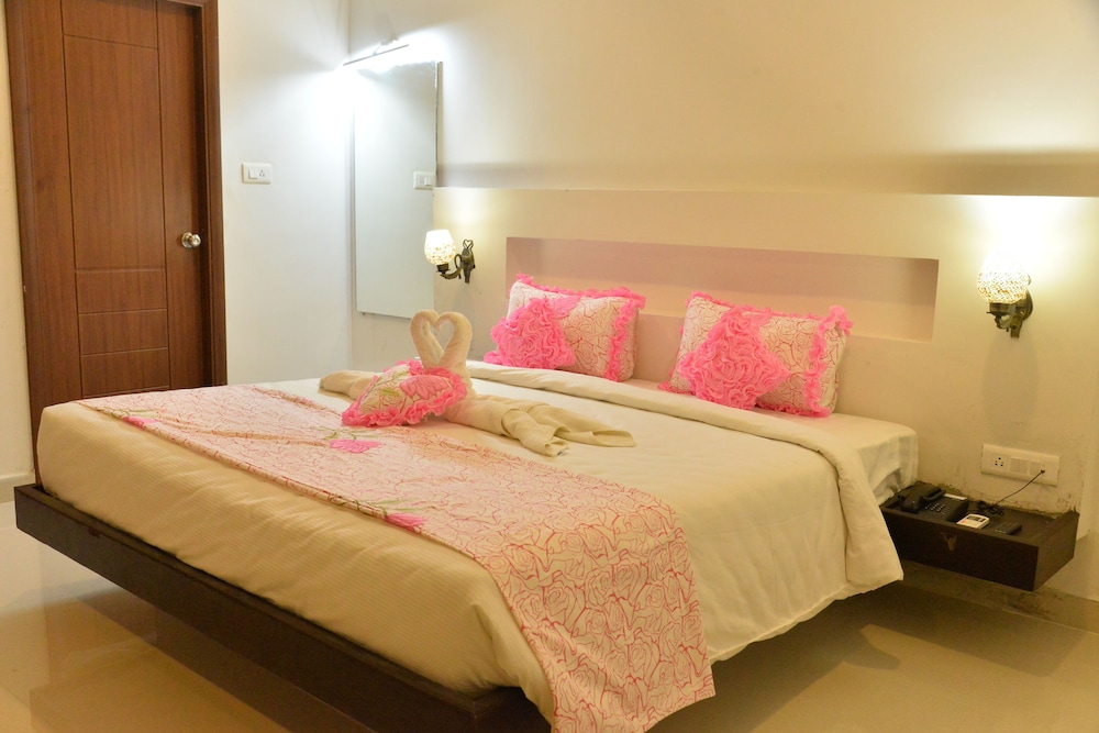 Deluxe Double Room, 1 Bedroom - Photo 5
