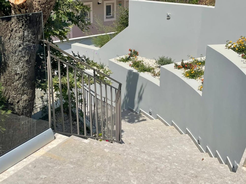 Villa Luna I 100m to Sea Free Heated Pool, Foto 16