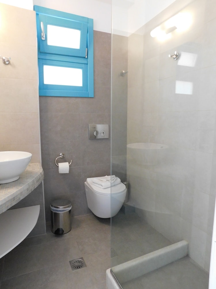 Deluxe Room, Balcony - Photo 19