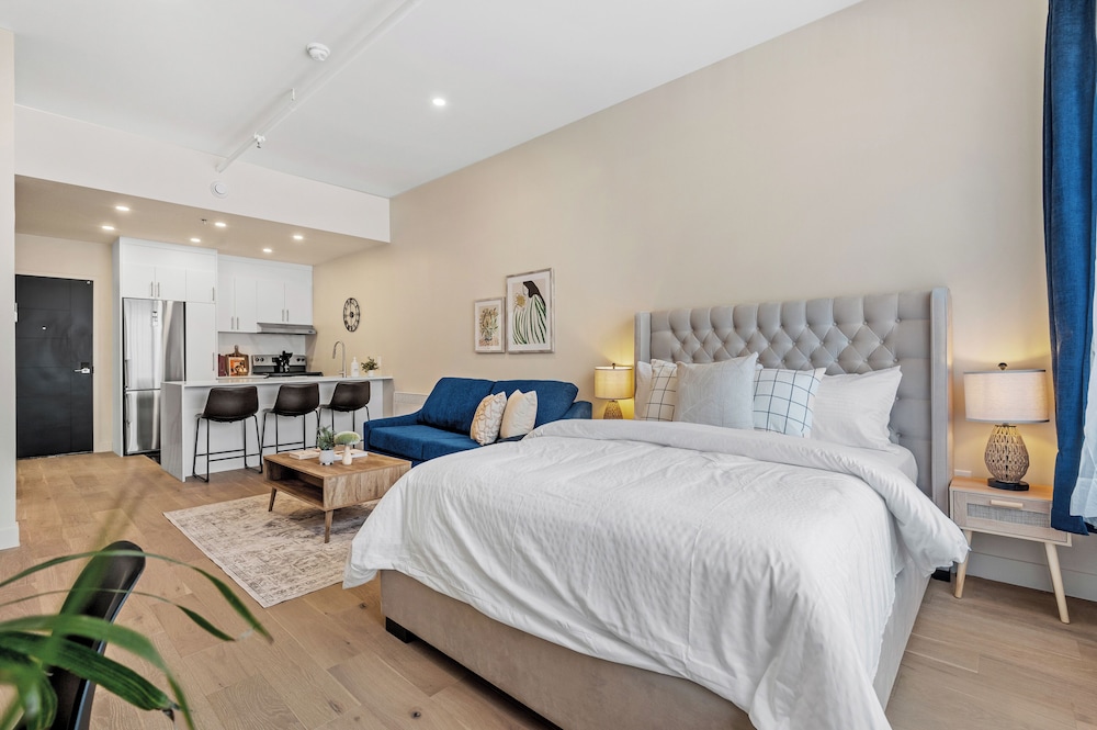 Comfort Studio (301)