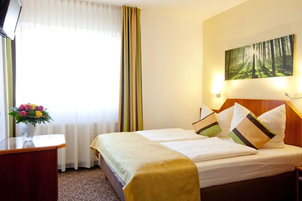 Standard Double Room - Photo 6