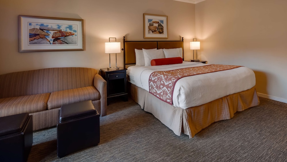 Signature Room, 1 King Bed, Non Smoking, Fireplace (with Sofabed)
