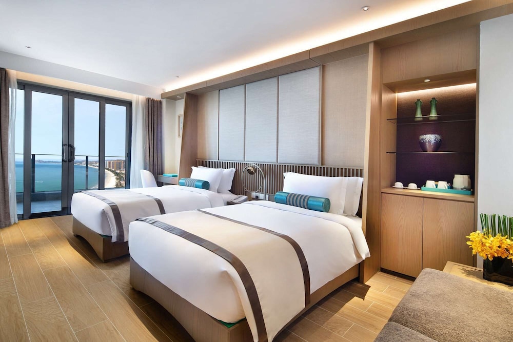 Deluxe Room, 2 Twin Beds, Non Smoking, Sea View photo 1