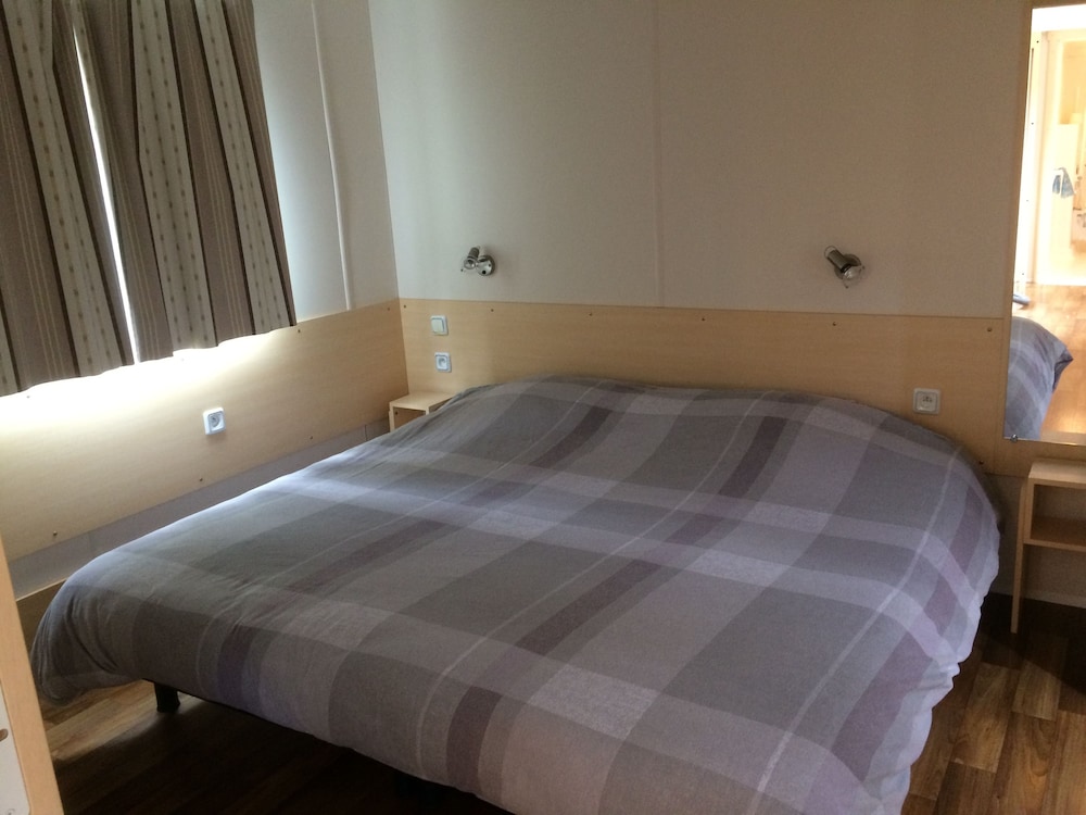 Comfort Mobile Home (terrasse semi couverte) photo 1