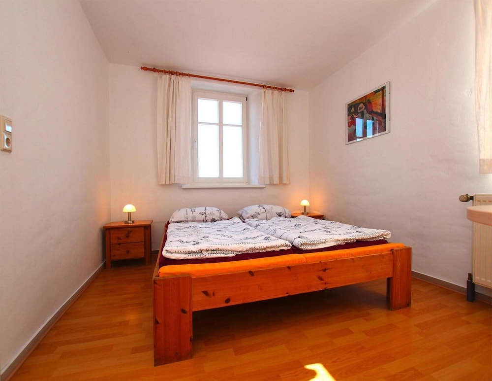 Apartment photo 3